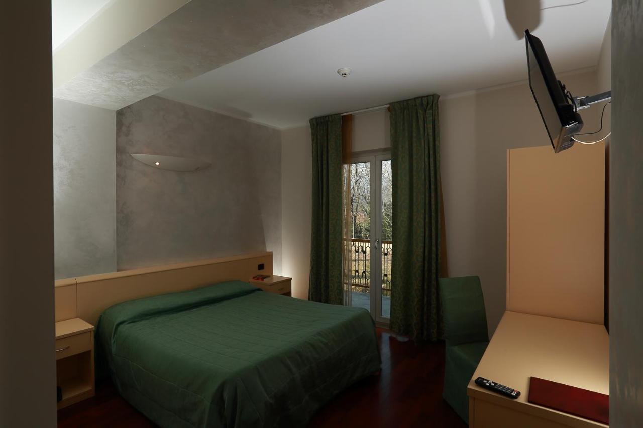 Caprice Hotel Avigliana Exterior photo