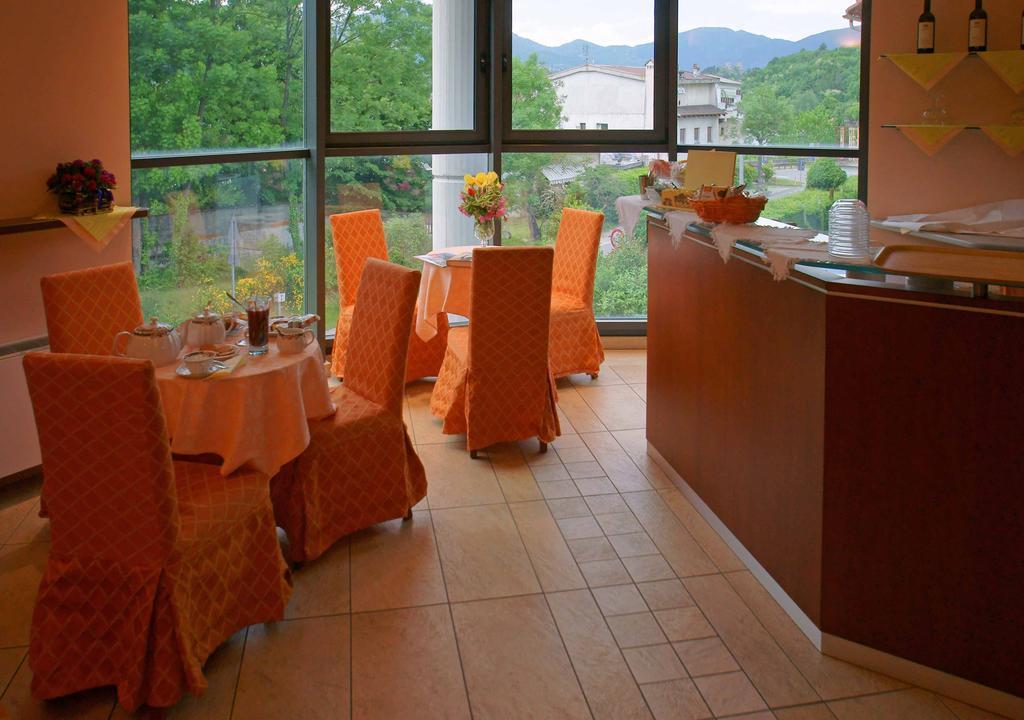 Caprice Hotel Avigliana Exterior photo
